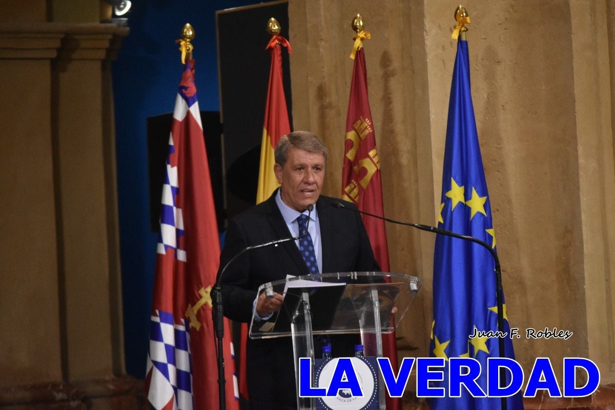 Imágenes de la entrega del título de Hijo Predilecto de Caravaca al general Pascual Soria