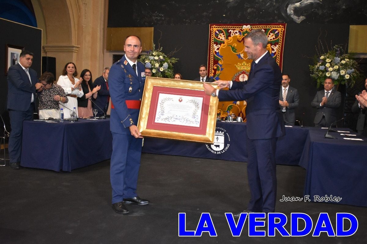 Imágenes de la entrega del título de Hijo Predilecto de Caravaca al general Pascual Soria