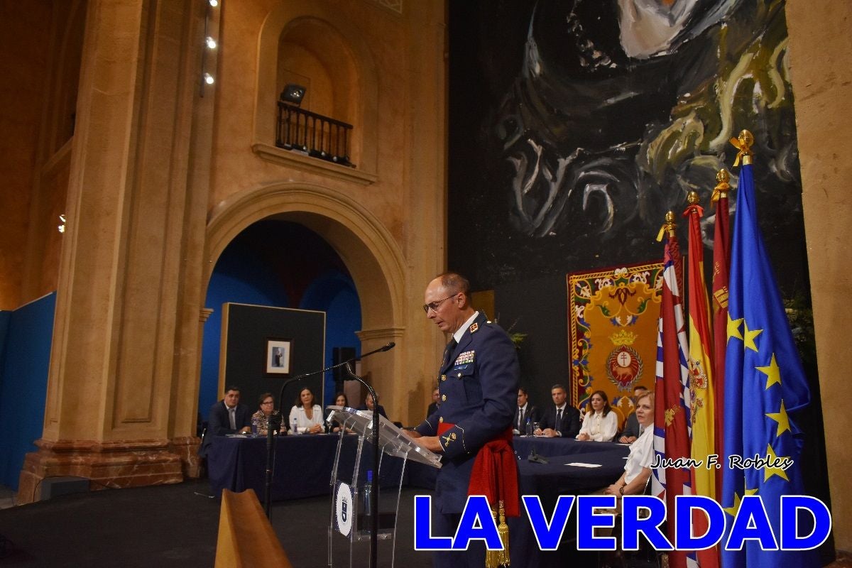 Imágenes de la entrega del título de Hijo Predilecto de Caravaca al general Pascual Soria