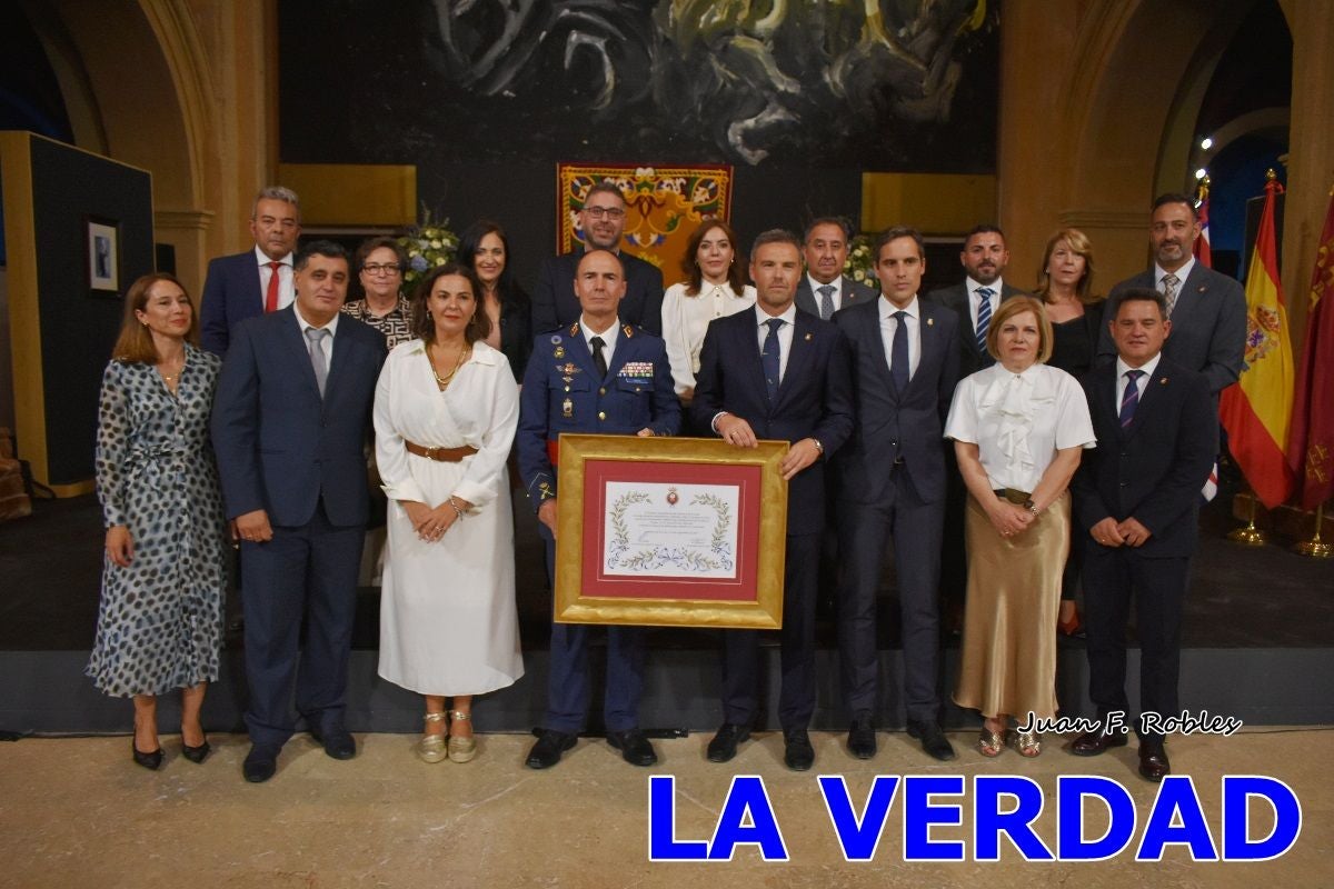 Imágenes de la entrega del título de Hijo Predilecto de Caravaca al general Pascual Soria