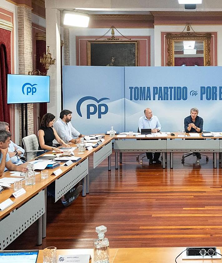 Imagen secundaria 2 - El PP apuesta por limitar el acceso a los migrantes al Ingreso Mínimo Vital por el «efecto llamada»