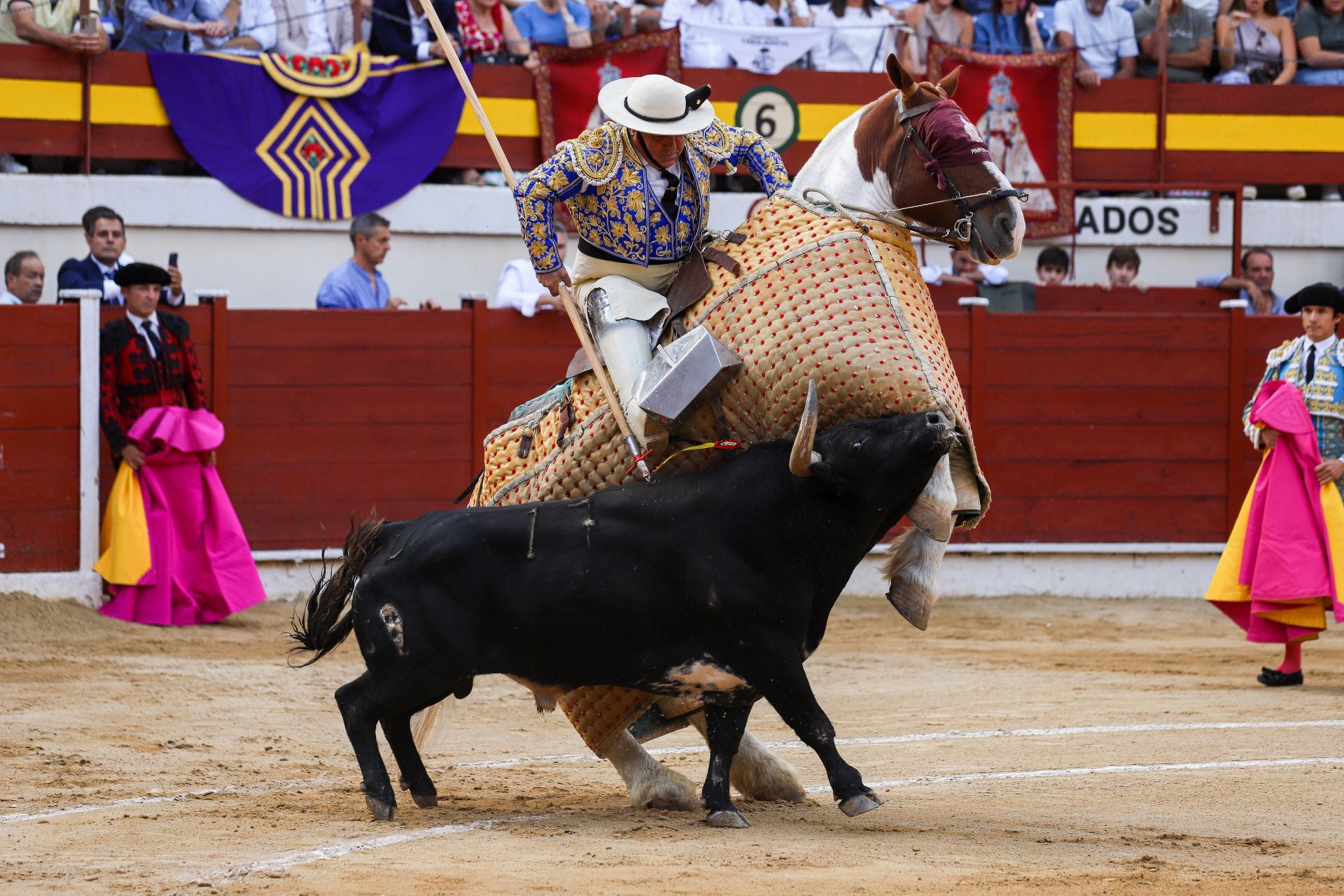 En imágenes, la corrida de toros de este sábado en Abarán