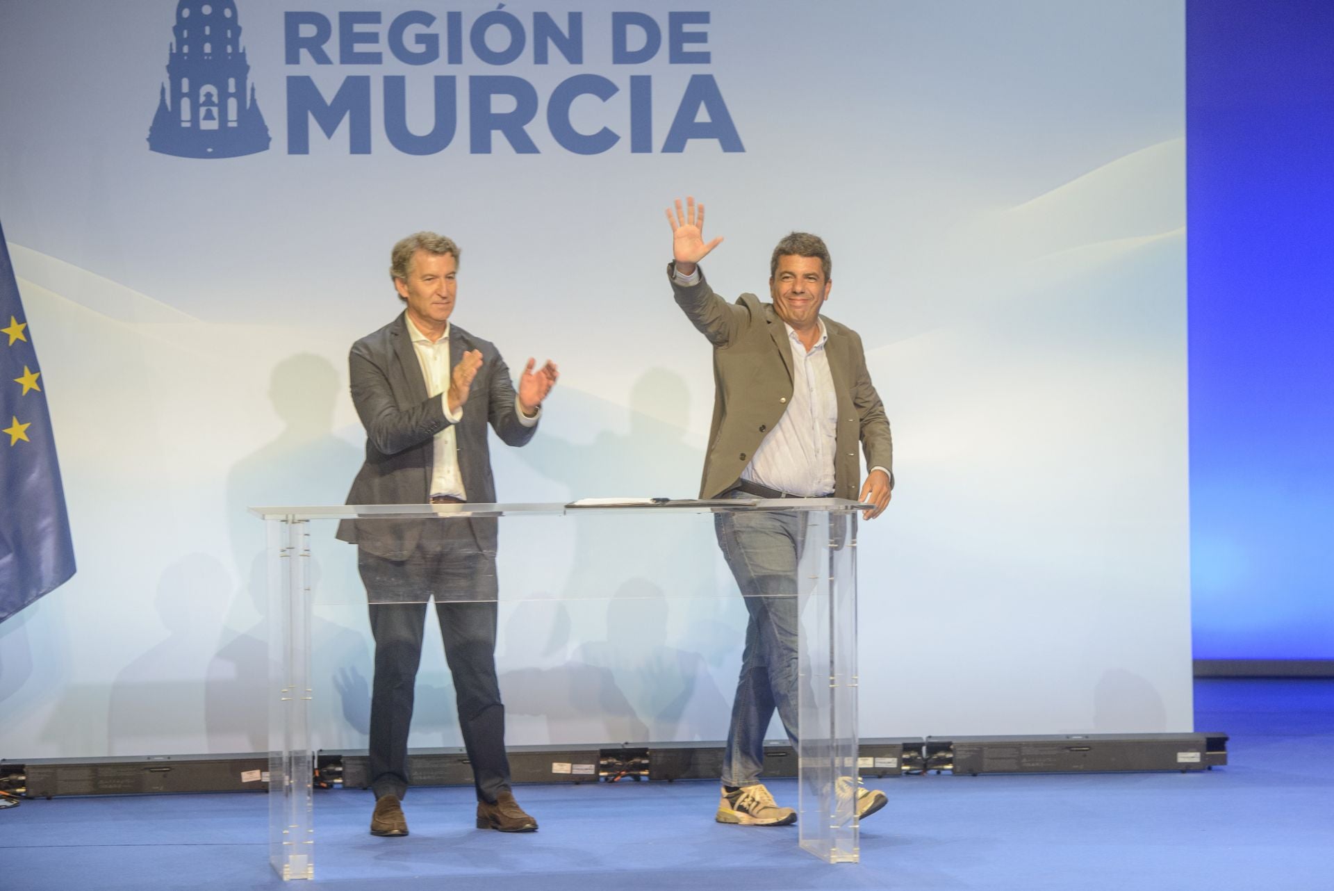 En imágenes, el cierre en el Teatro Circo de Murcia de la cumbre de barones del PP