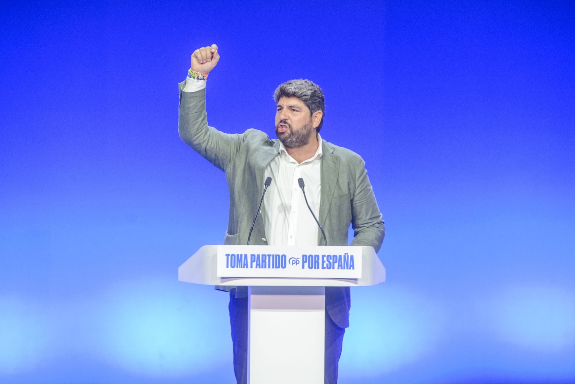 En imágenes, el cierre en el Teatro Circo de Murcia de la cumbre de barones del PP