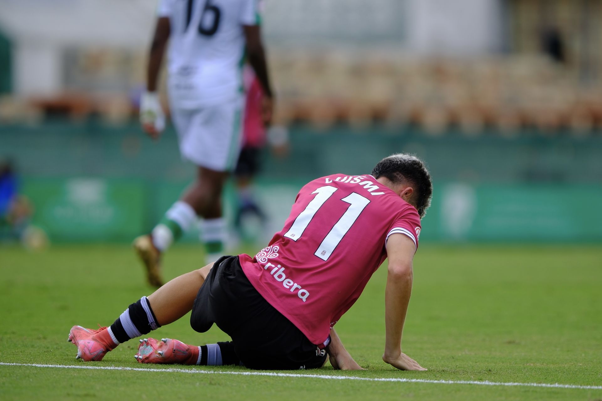 El FC Cartagena sufre un duro castigo en Sanlúcar, en imágenes