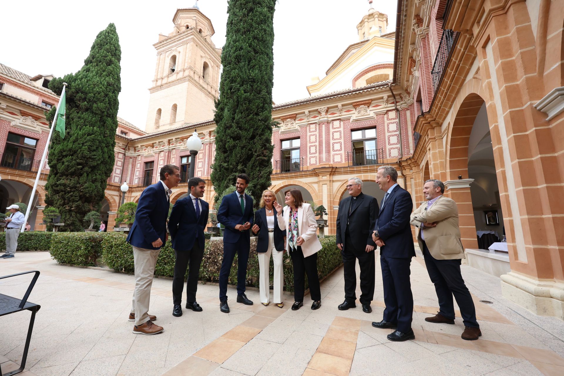 La inauguración del claustro del Monasterio de Los Jerónimos de Murcia, en imágenes