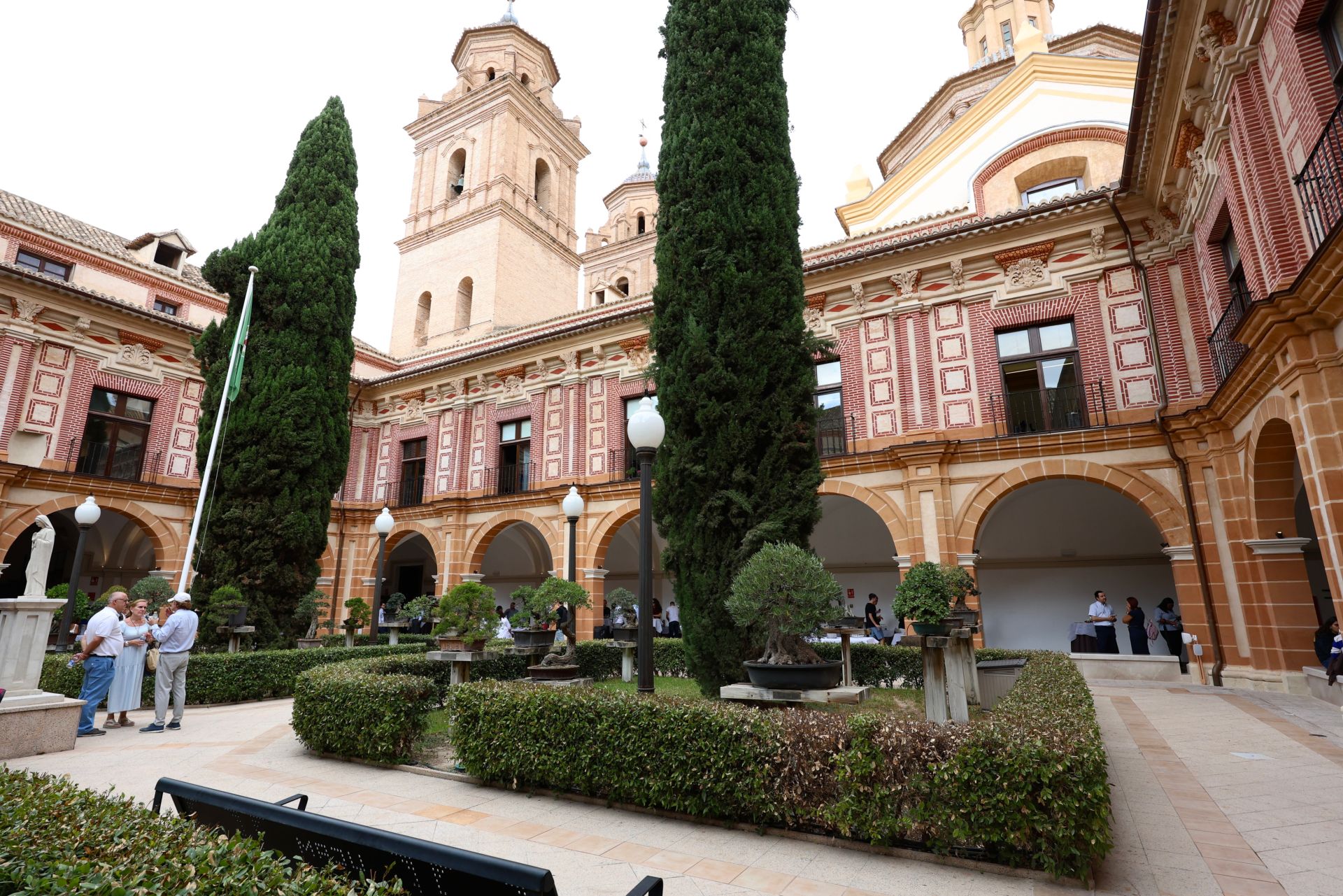 La inauguración del claustro del Monasterio de Los Jerónimos de Murcia, en imágenes