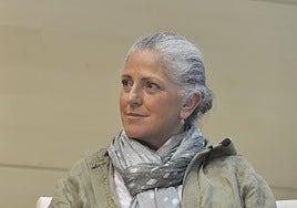 Inma Pelegrín (Lorca, 1969), en un encuentro literario en Mazarrón.