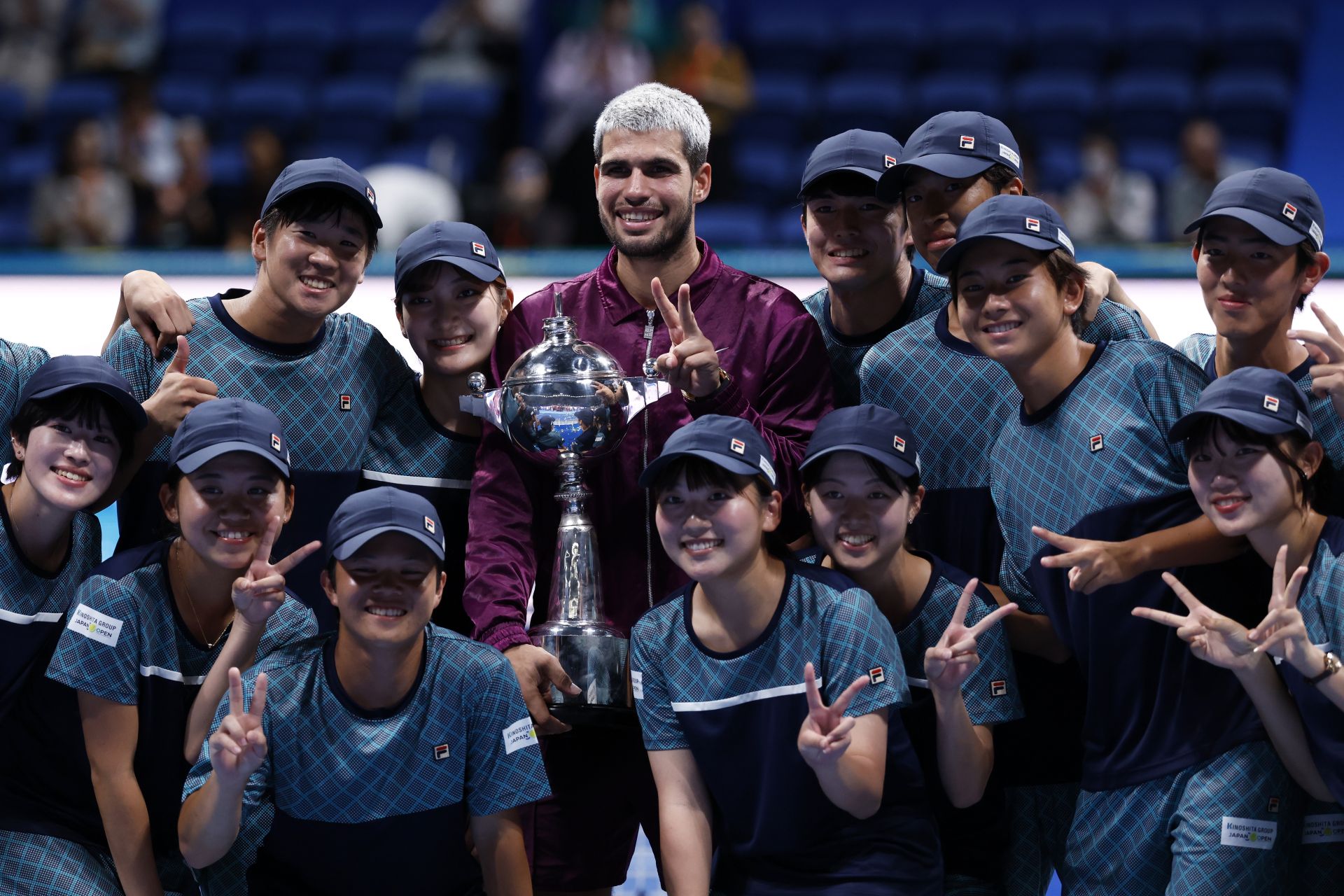 En imágenes, Carlos Alcaraz gana en Tokio su octavo título del año