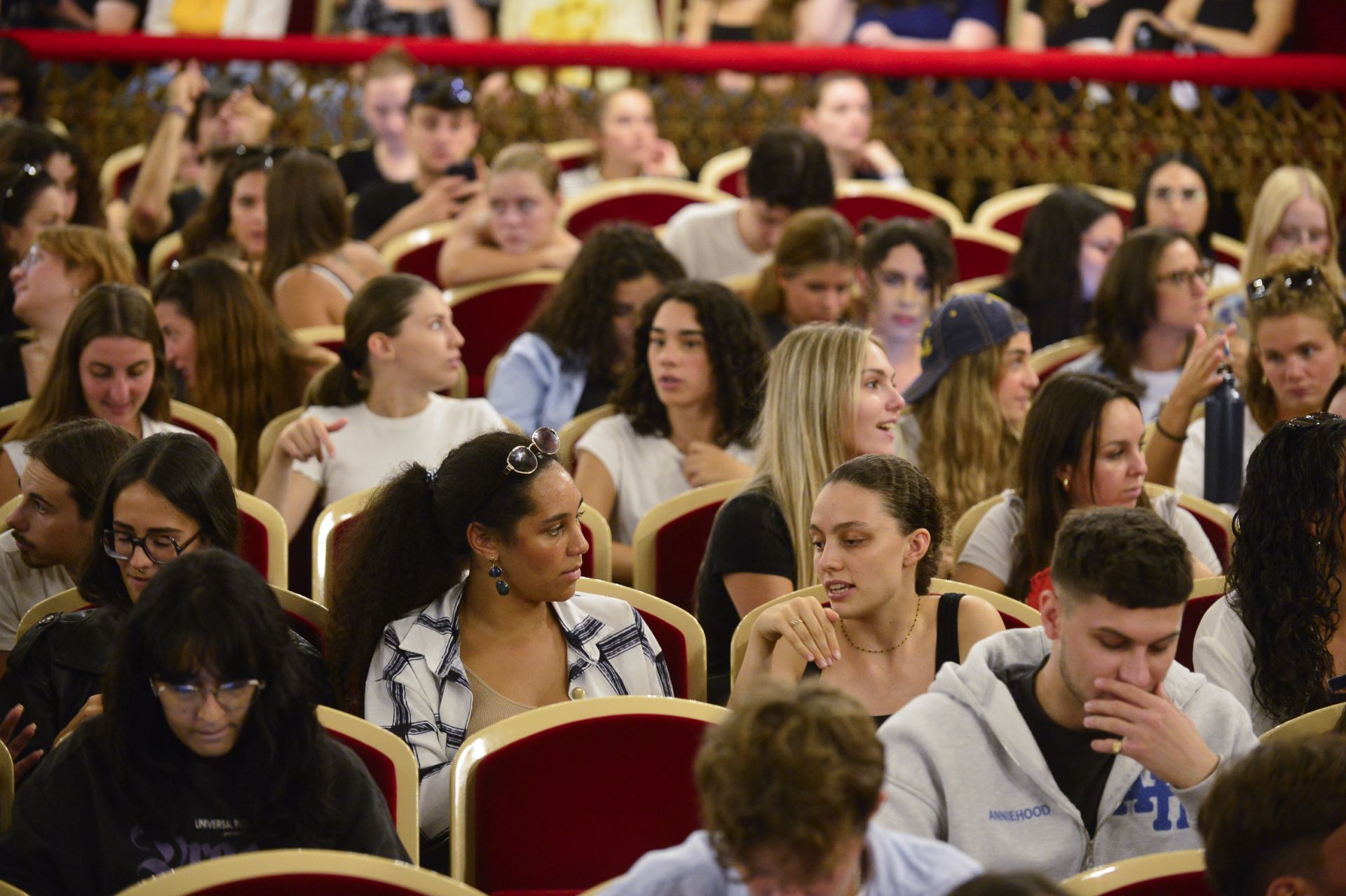 En imágenes, la bienvenida de los alumnos internacionales de la UMU