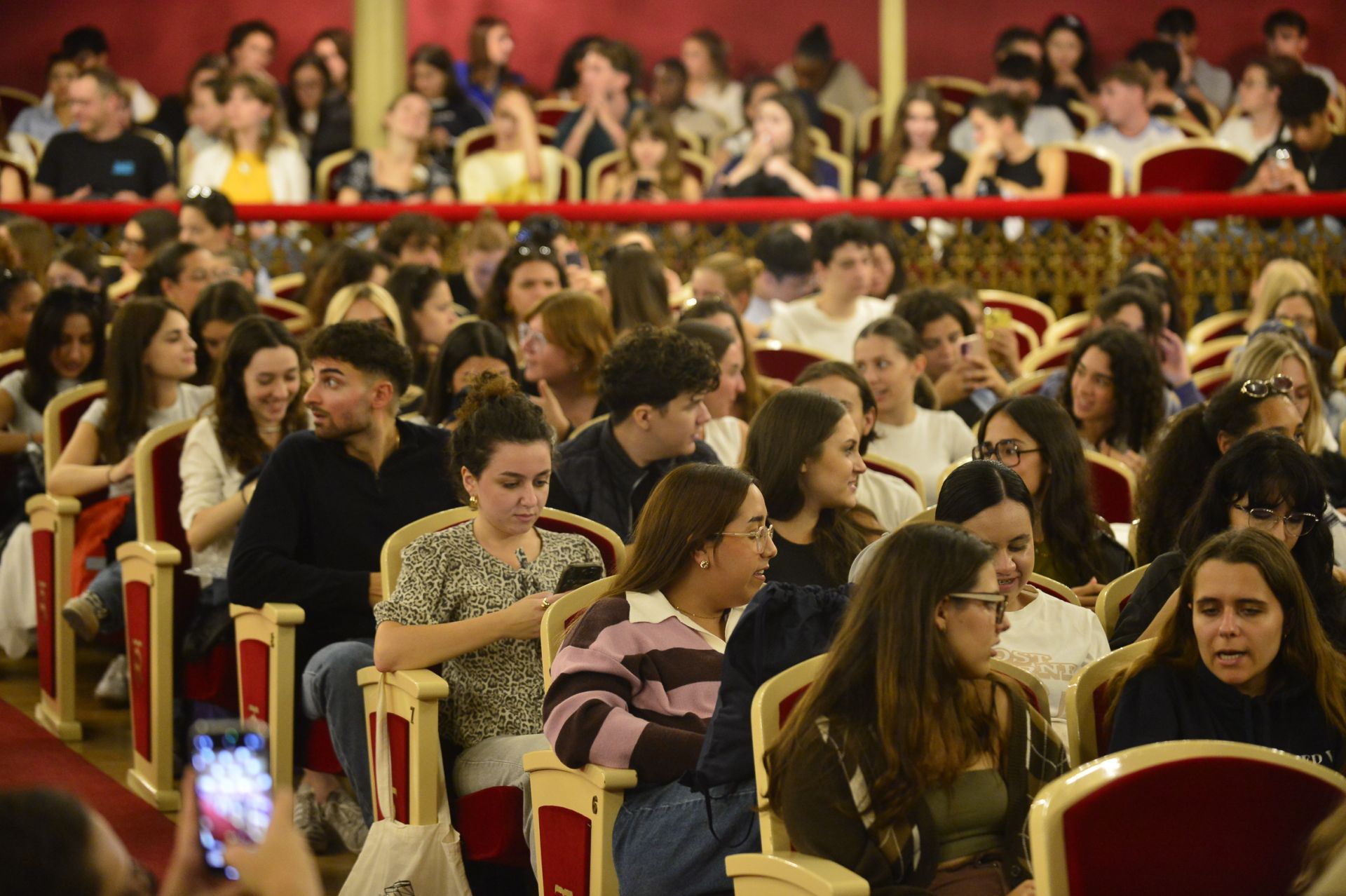 En imágenes, la bienvenida de los alumnos internacionales de la UMU
