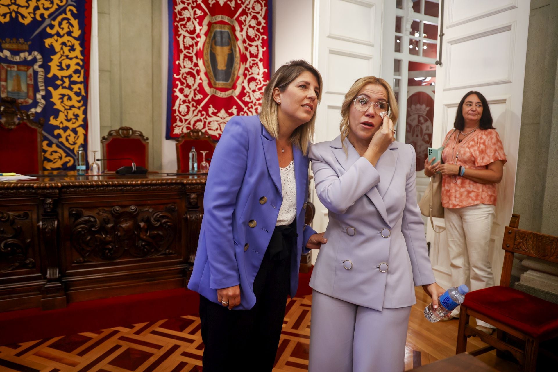 Las imágenes del adiós a la política de Ana Belén Castejón