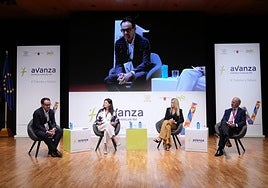 Miembros de la segunda mesa.