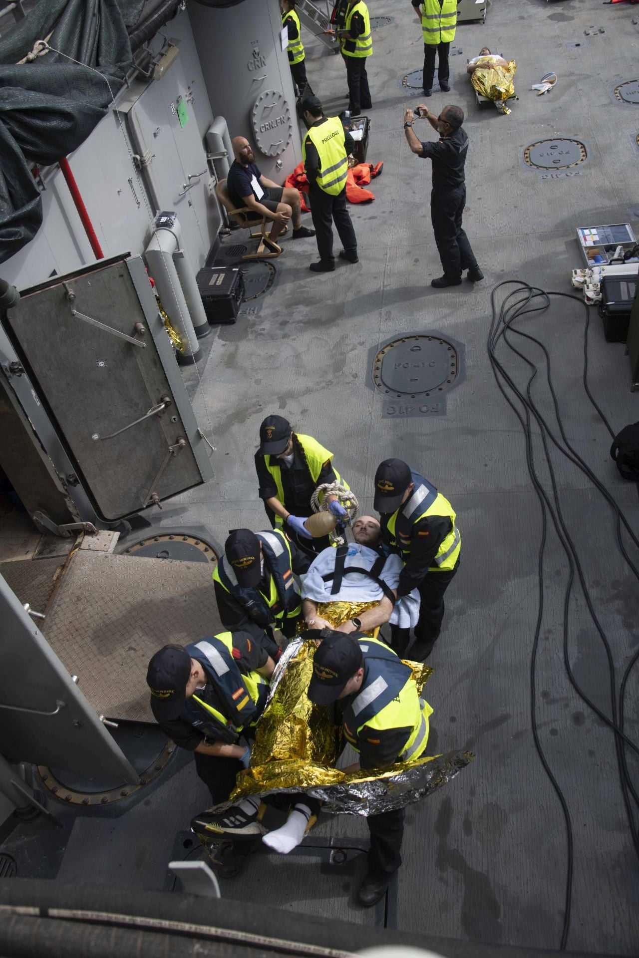La Armada evalúa sus métodos de rescate en Cartagena, en imágenes