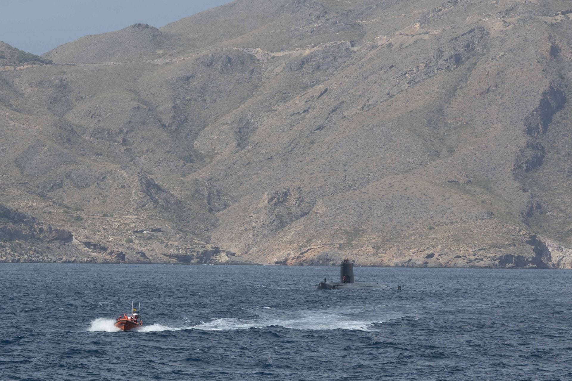 La Armada evalúa sus métodos de rescate en Cartagena, en imágenes
