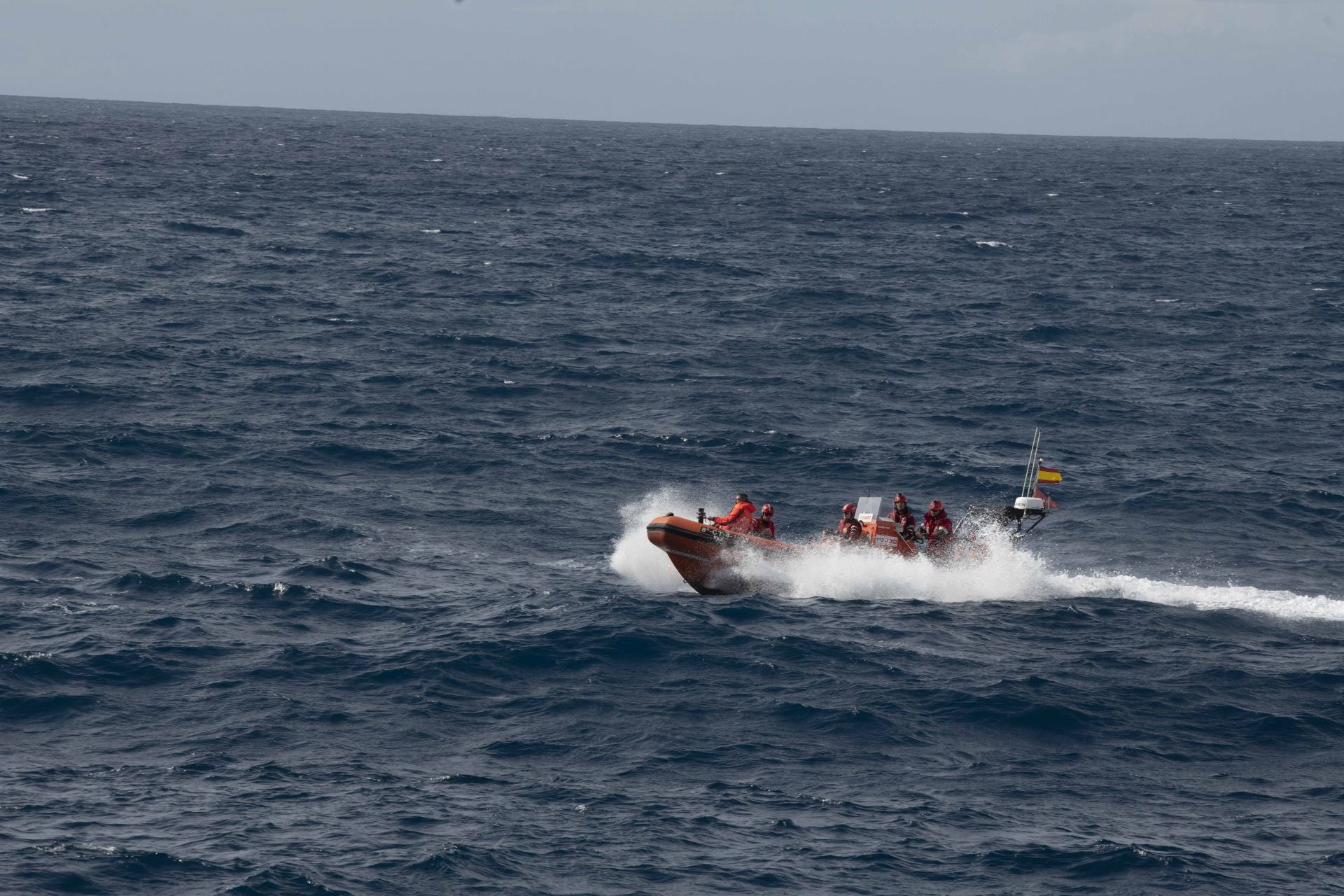 La Armada evalúa sus métodos de rescate en Cartagena, en imágenes