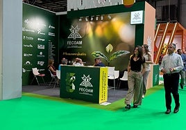 El espacio de Fecoam en Fruit Attraction, punto de encuentro de cooperativas y visitantes.