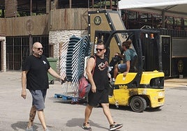 Continúan las tareas de desmontaje del campamento festero, que terminará la semana que viene.