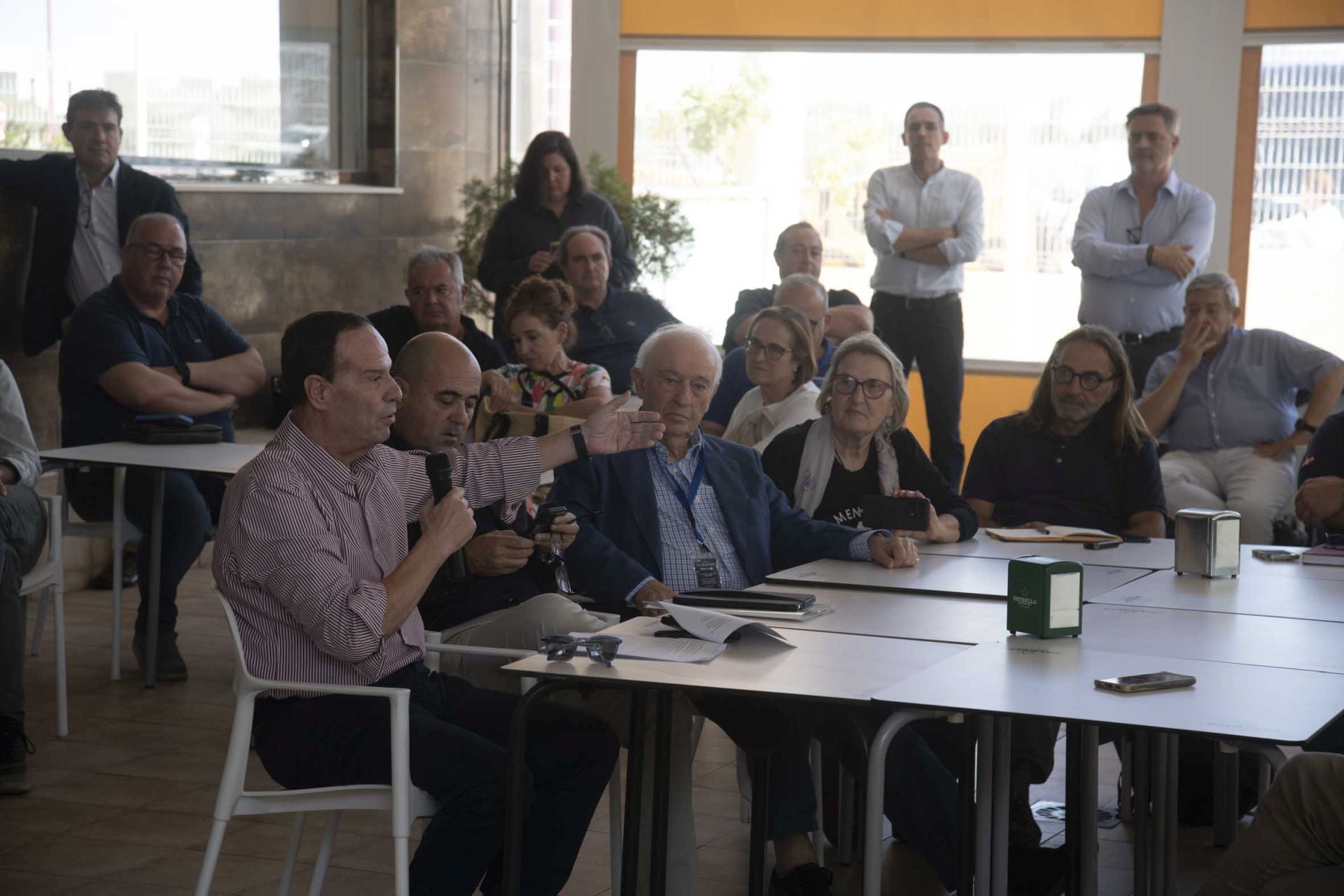 Las imágenes de la protesta de los vecinos de Los Camachos contra la planta de biogás