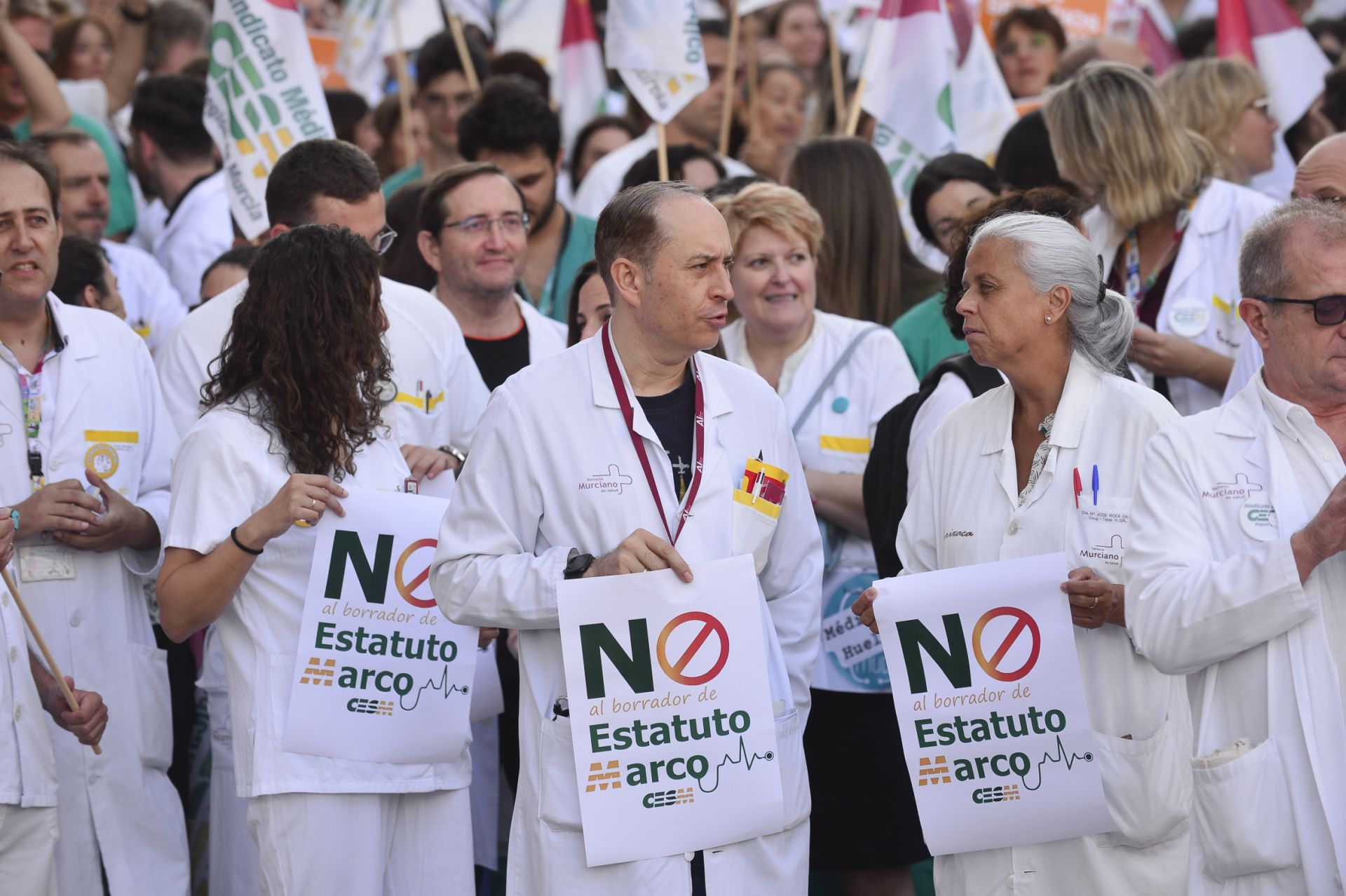 En imágenes, huelga nacional de médicos en la Región de Murcia