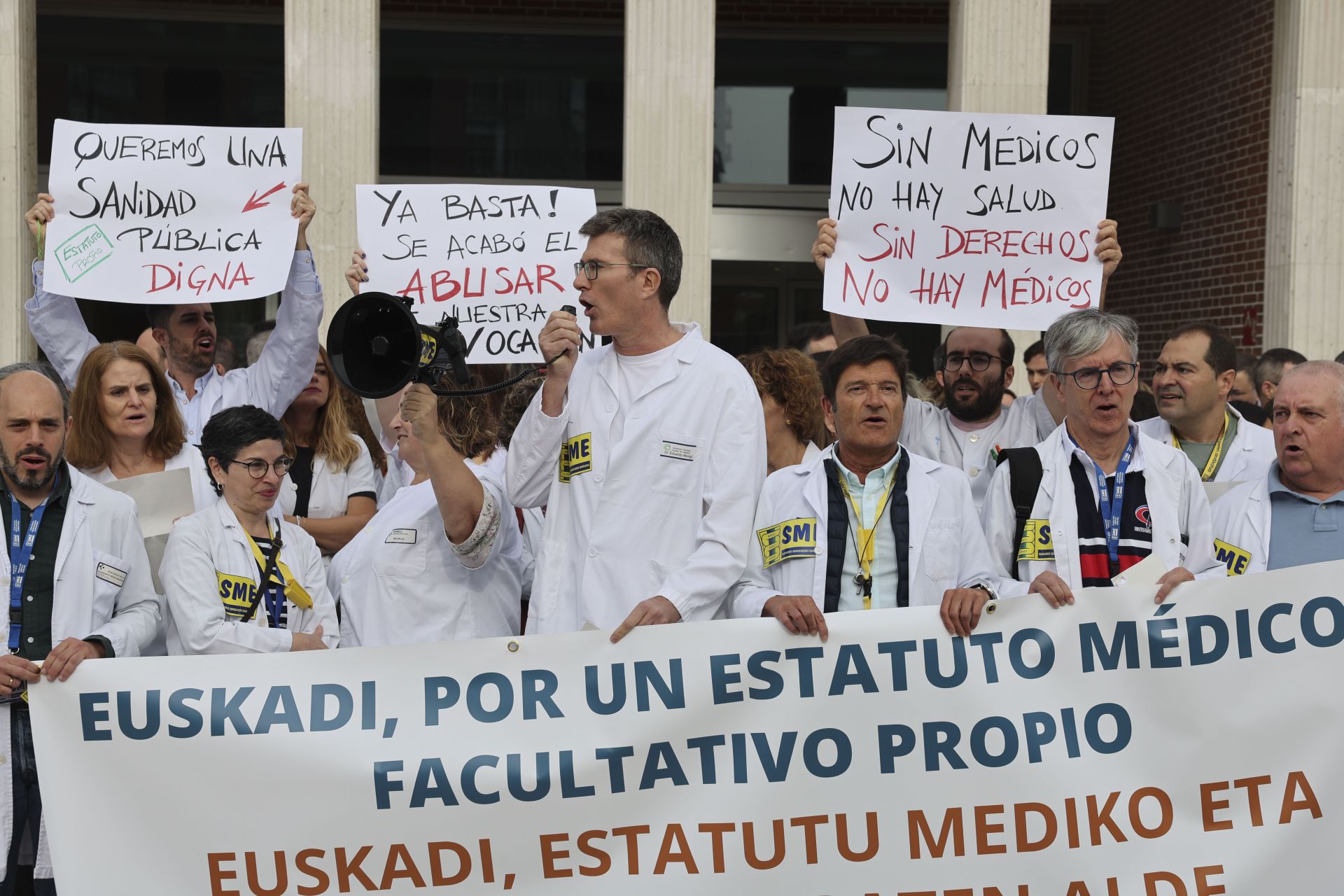 En imágenes, huelga nacional de médicos en la Región de Murcia