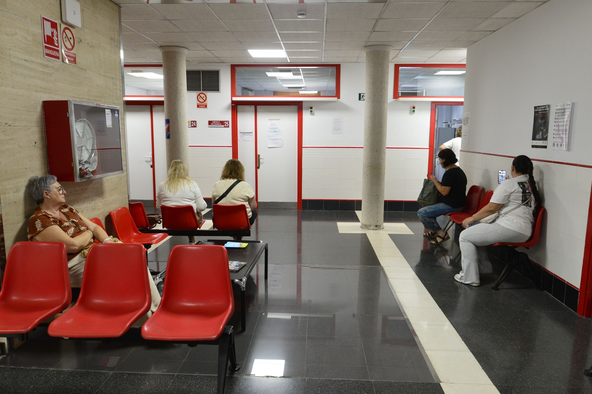 En imágenes, huelga nacional de médicos en la Región de Murcia