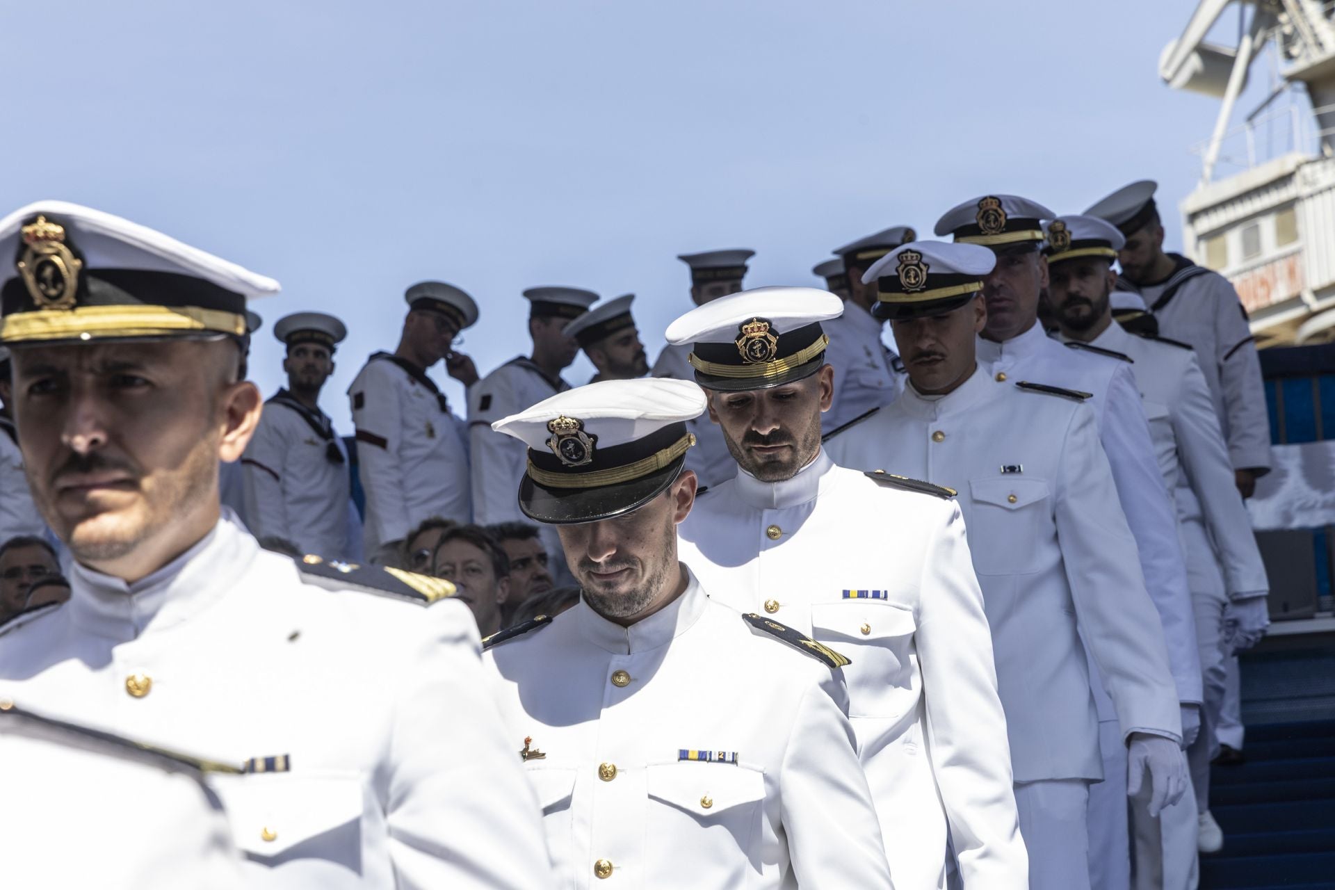 La puesta a flote del submarino S-82 &#039;Narciso Monturiol&#039;, en imágenes