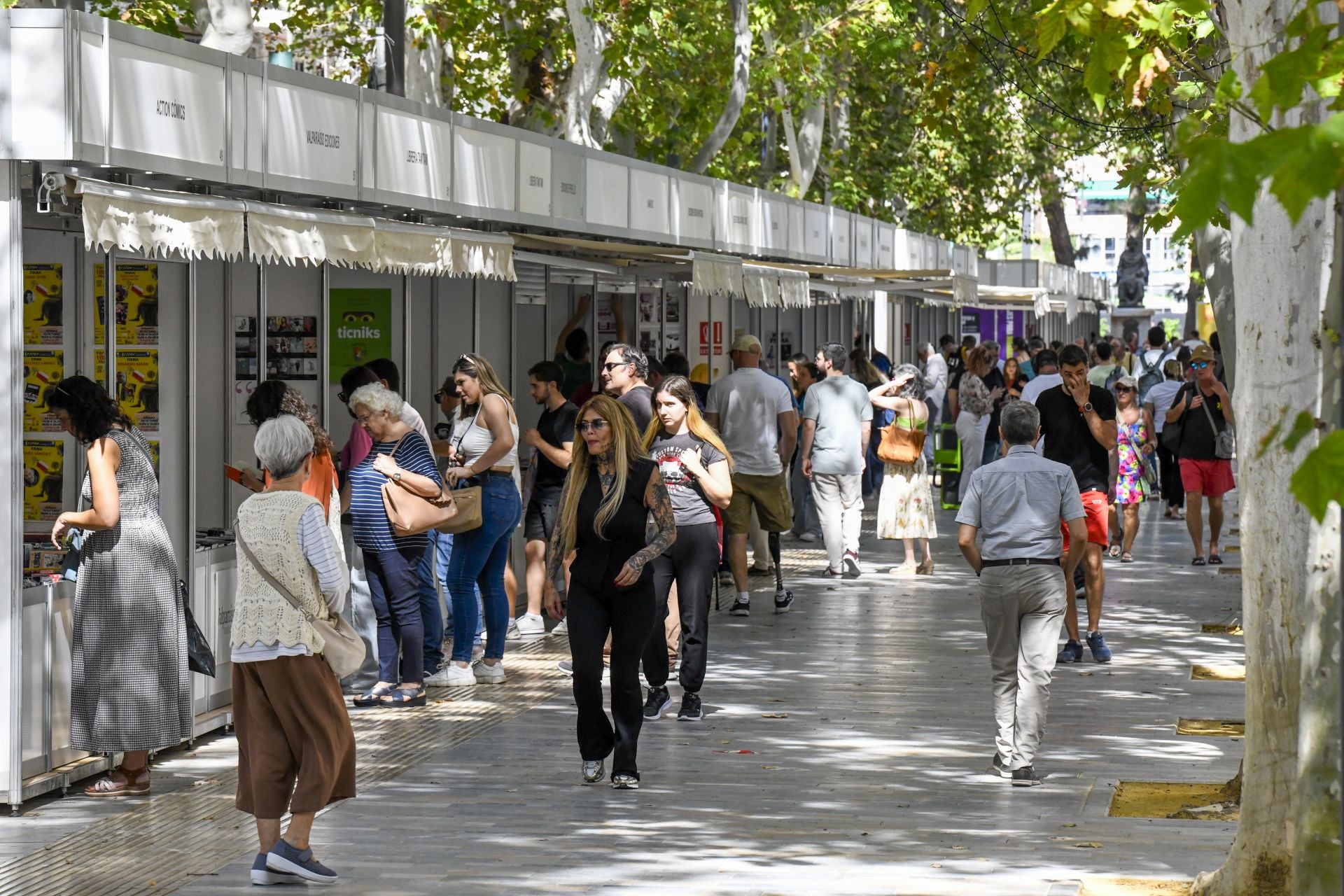 En imágenes, la inauguración de la Feria del Libro de Murcia