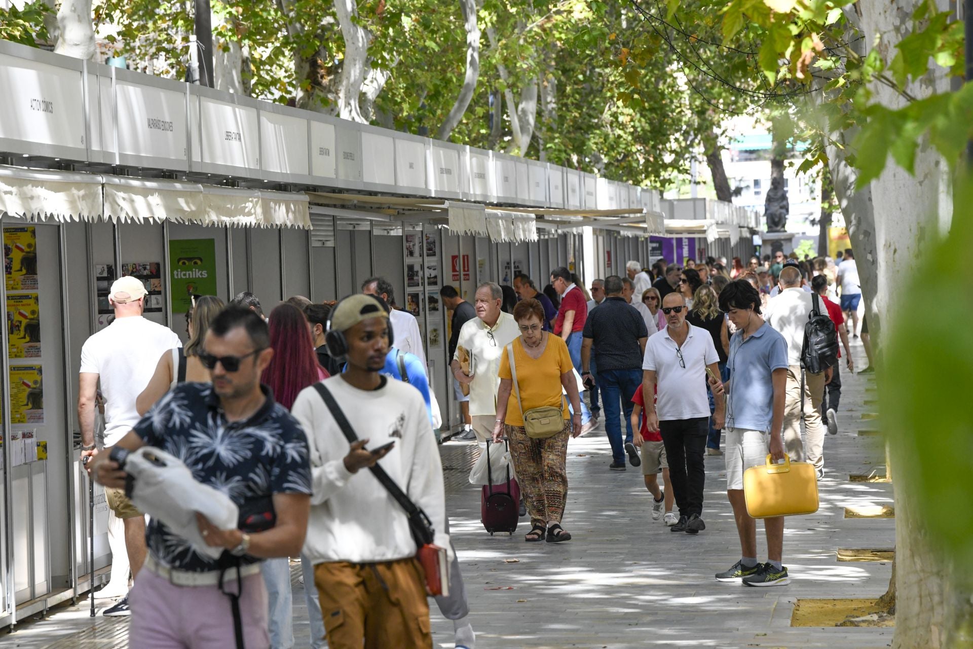En imágenes, la inauguración de la Feria del Libro de Murcia