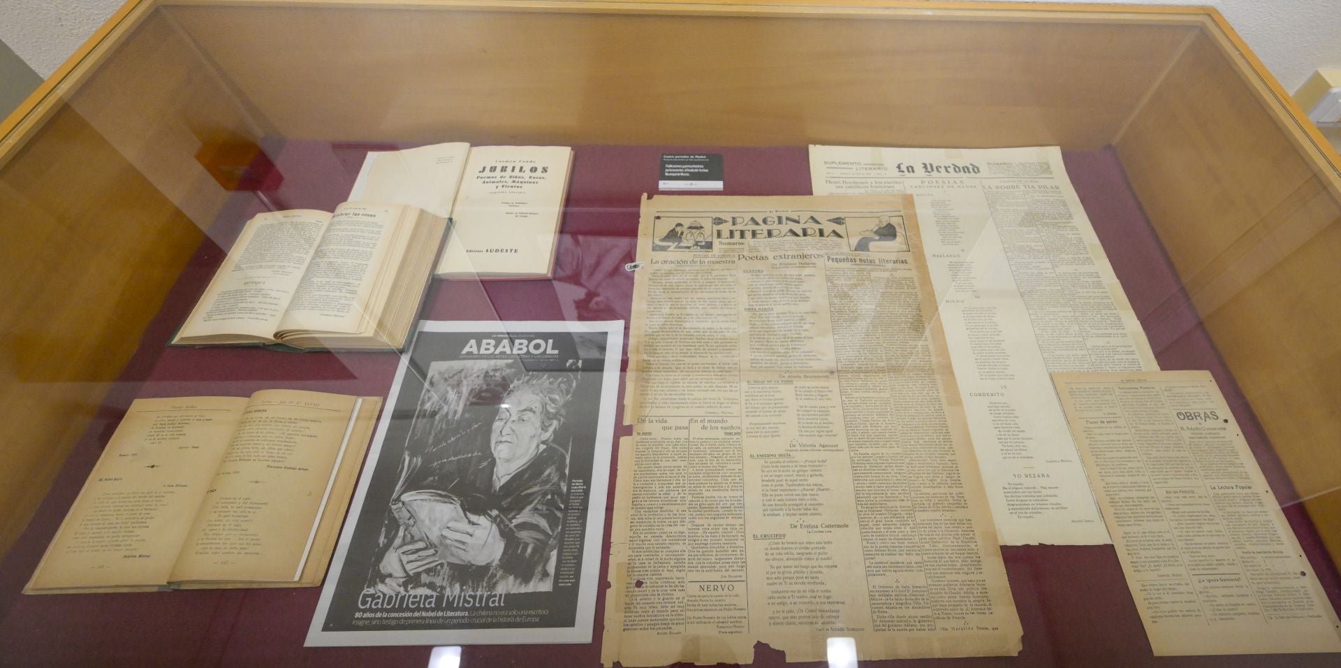 La exposición del Archivo de Murcia dedicada a cuatro escritores que fueron portada de Ababol, en imágenes