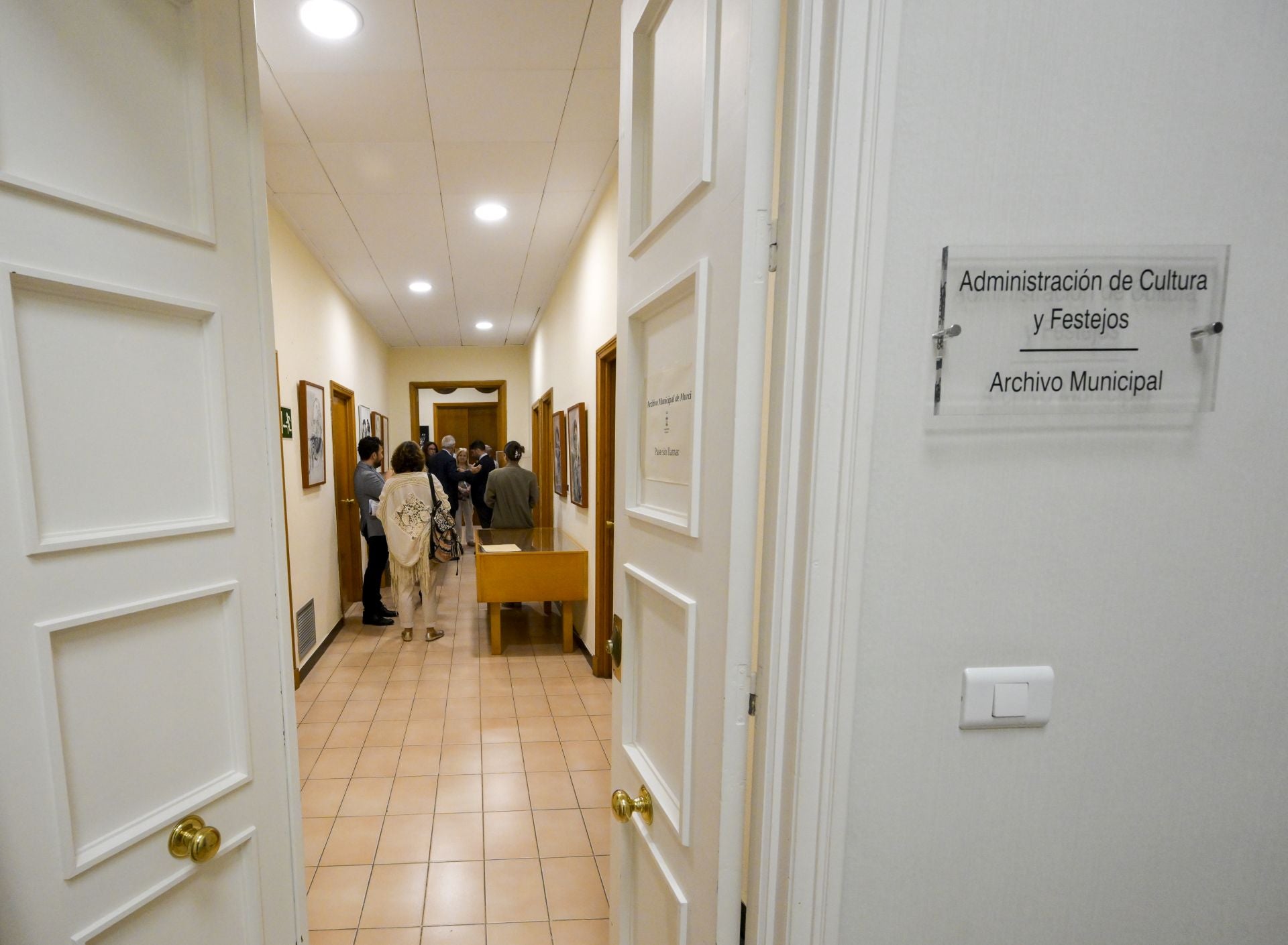 La exposición del Archivo de Murcia dedicada a cuatro escritores que fueron portada de Ababol, en imágenes