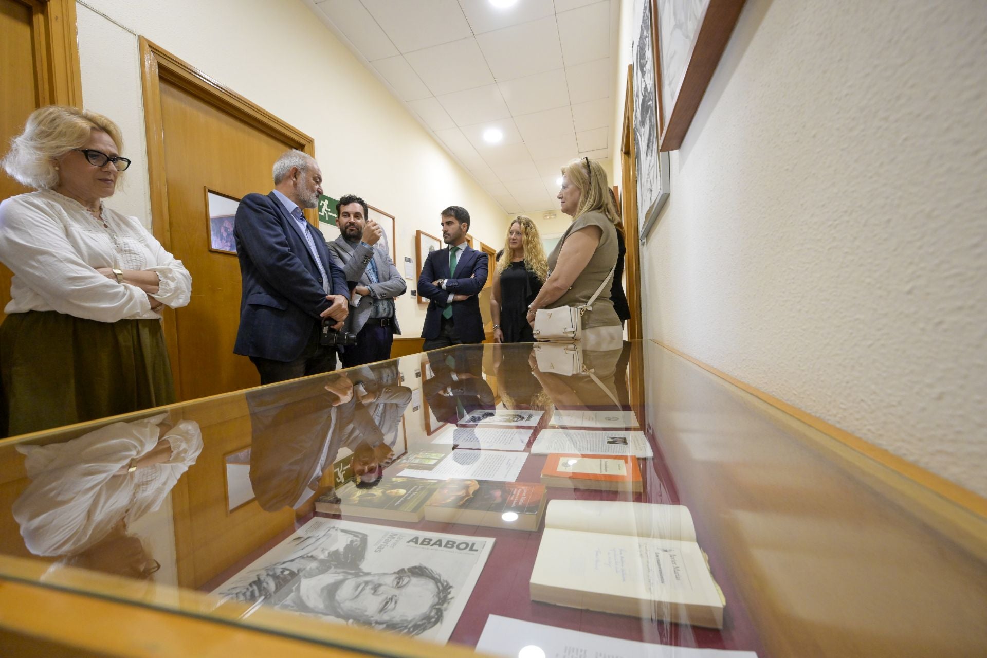 La exposición del Archivo de Murcia dedicada a cuatro escritores que fueron portada de Ababol, en imágenes