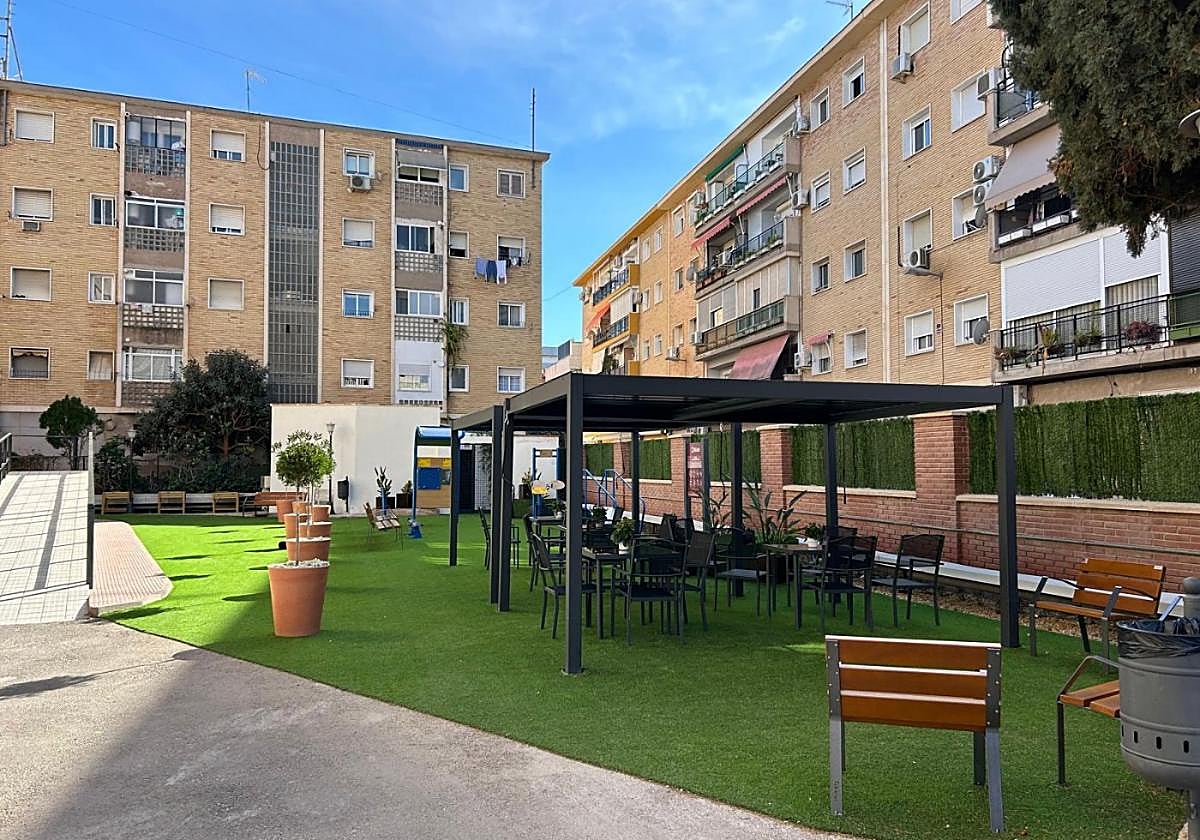 Zona exterior de la Residencia HLA Belén.