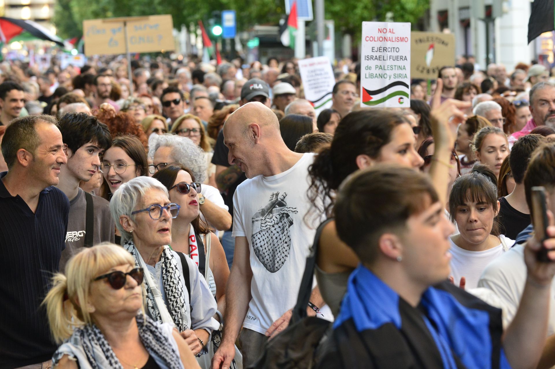 La masiva manifestación por Gaza en Murcia, en imágenes