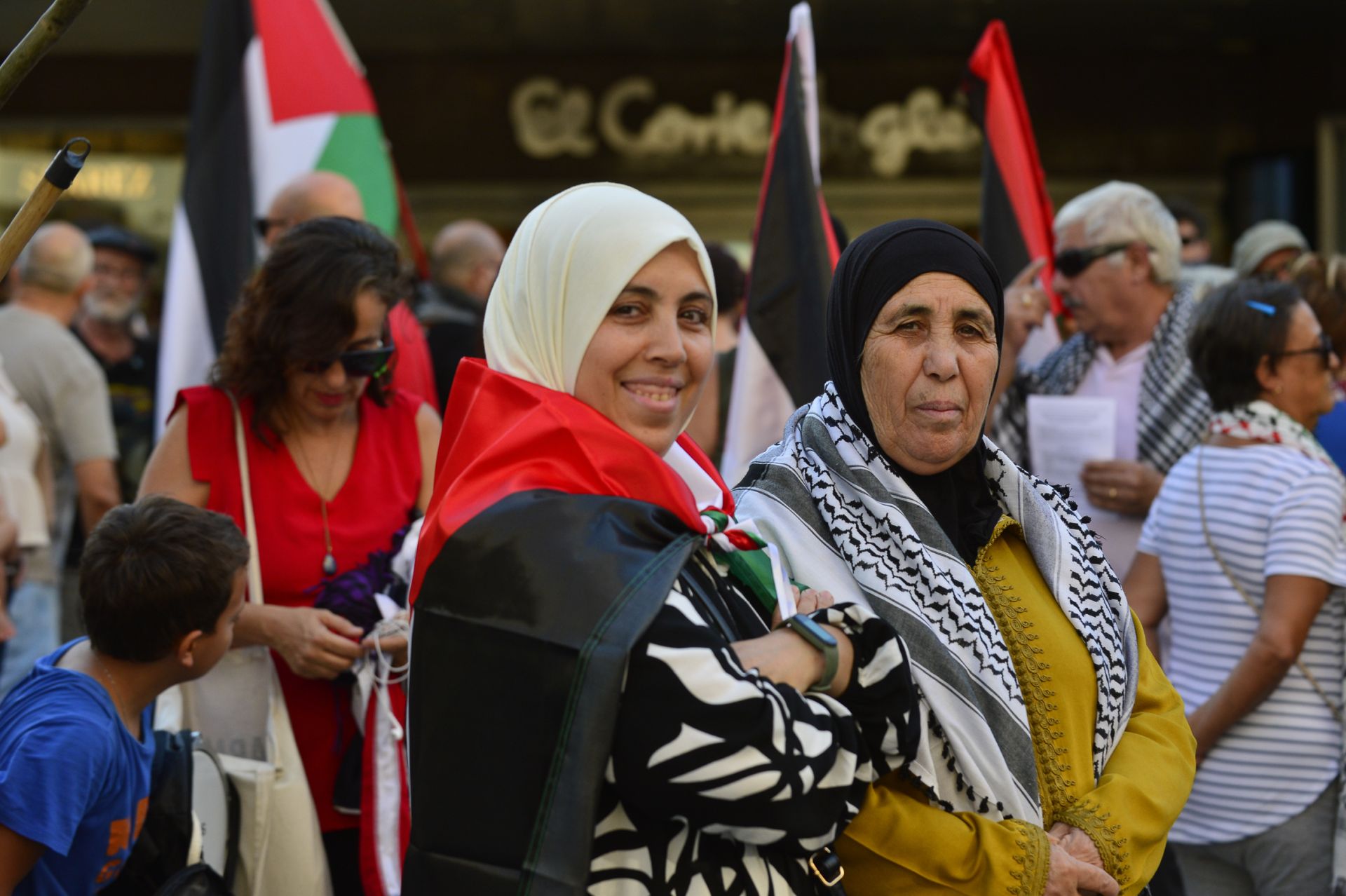 La masiva manifestación por Gaza en Murcia, en imágenes