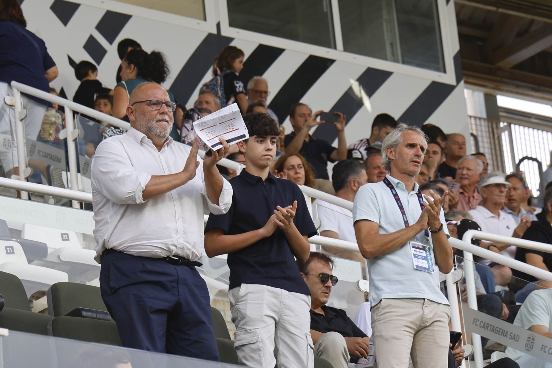 El FC Cartagena aplasta sin piedad al Tarazona, en imágenes