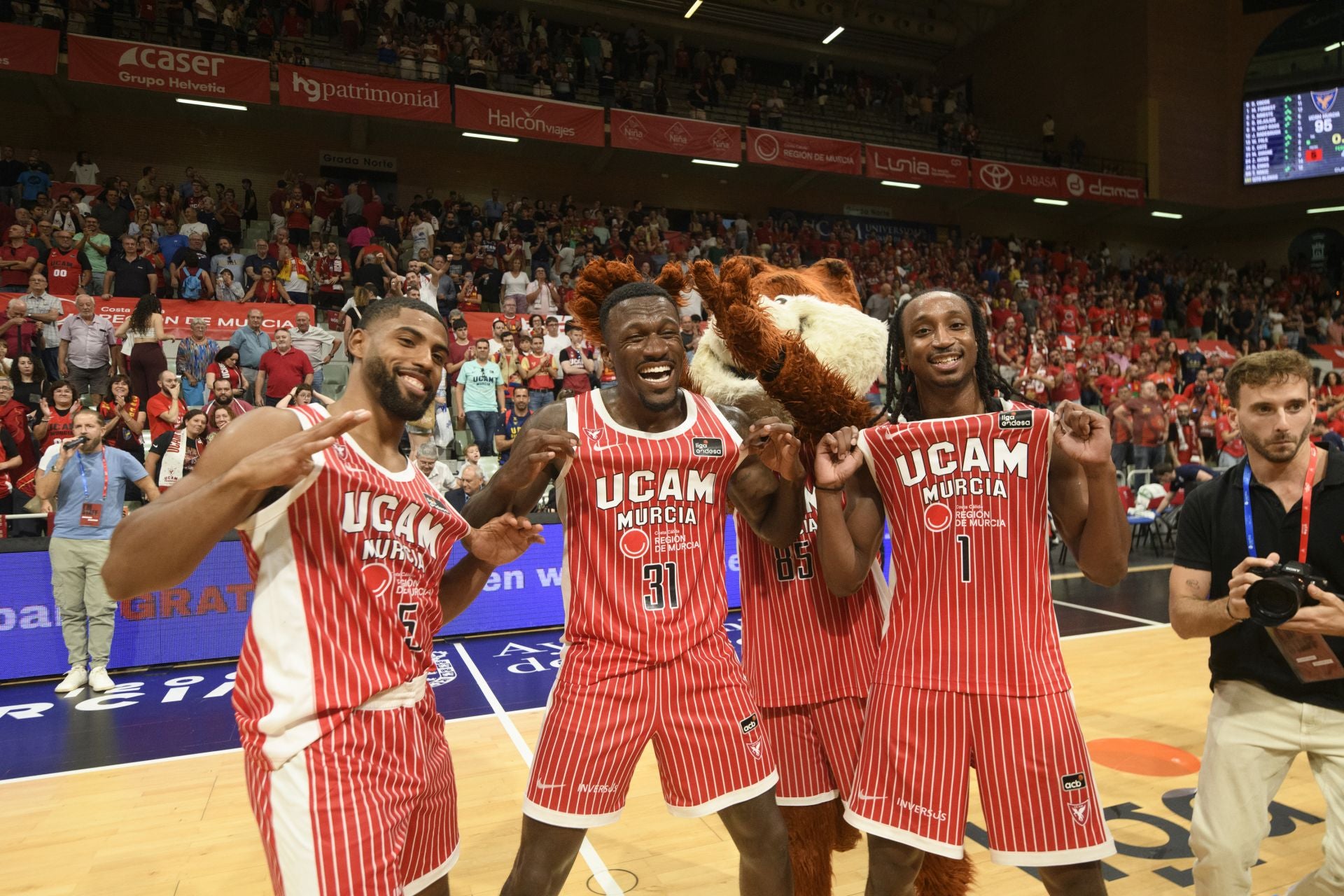 Un UCAM de sobresaliente el primer día ante el Andorra, en imágenes