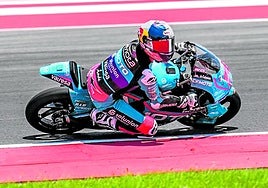 Máximo Quiles, ayer, sobre el asfalto del circuito Mandalika del Gran Premio de Indonesia.