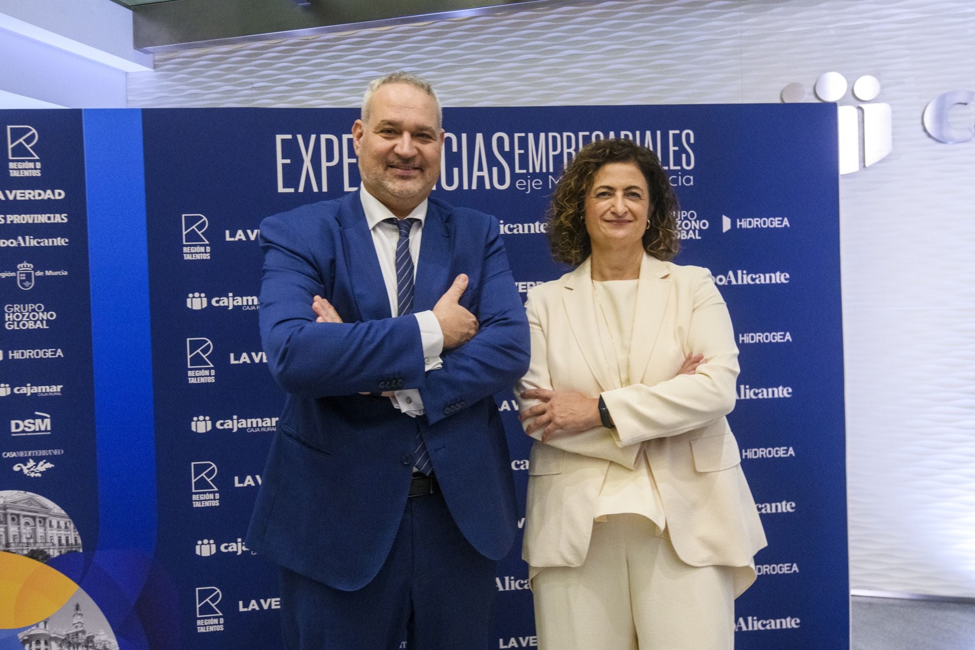 El encuentro &#039;Experiencias Empresariales. Eje Murcia-Valencia&#039;, en imágenes