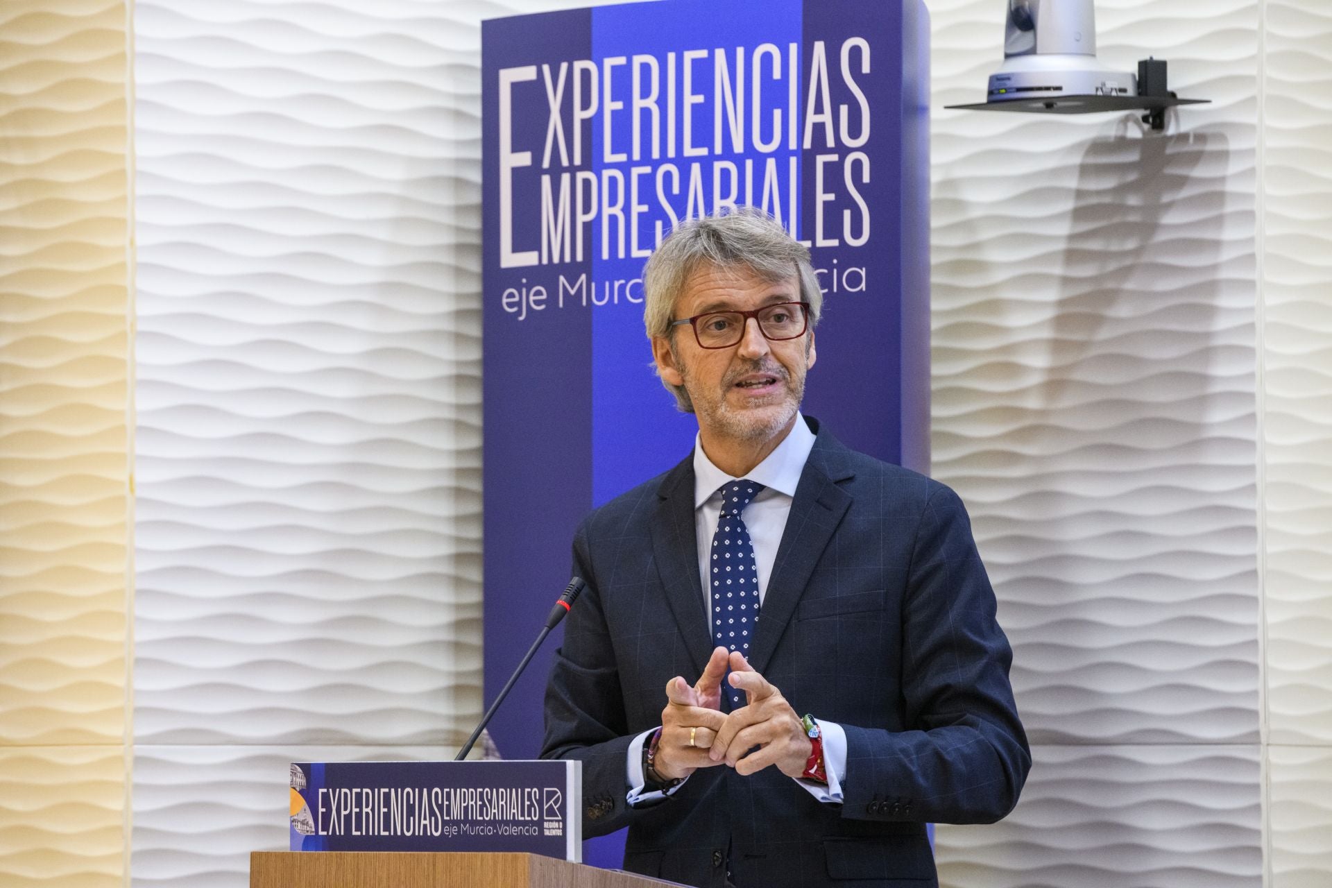 El encuentro &#039;Experiencias Empresariales. Eje Murcia-Valencia&#039;, en imágenes