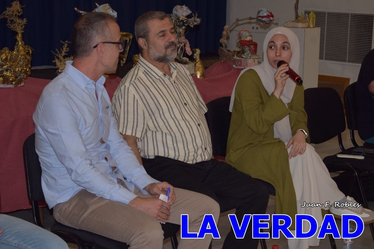 Imágenes de Charla &#039;La voz de Palestina. Diálogo con Eman y Abdallah Mhanna&#039; en Caravaca