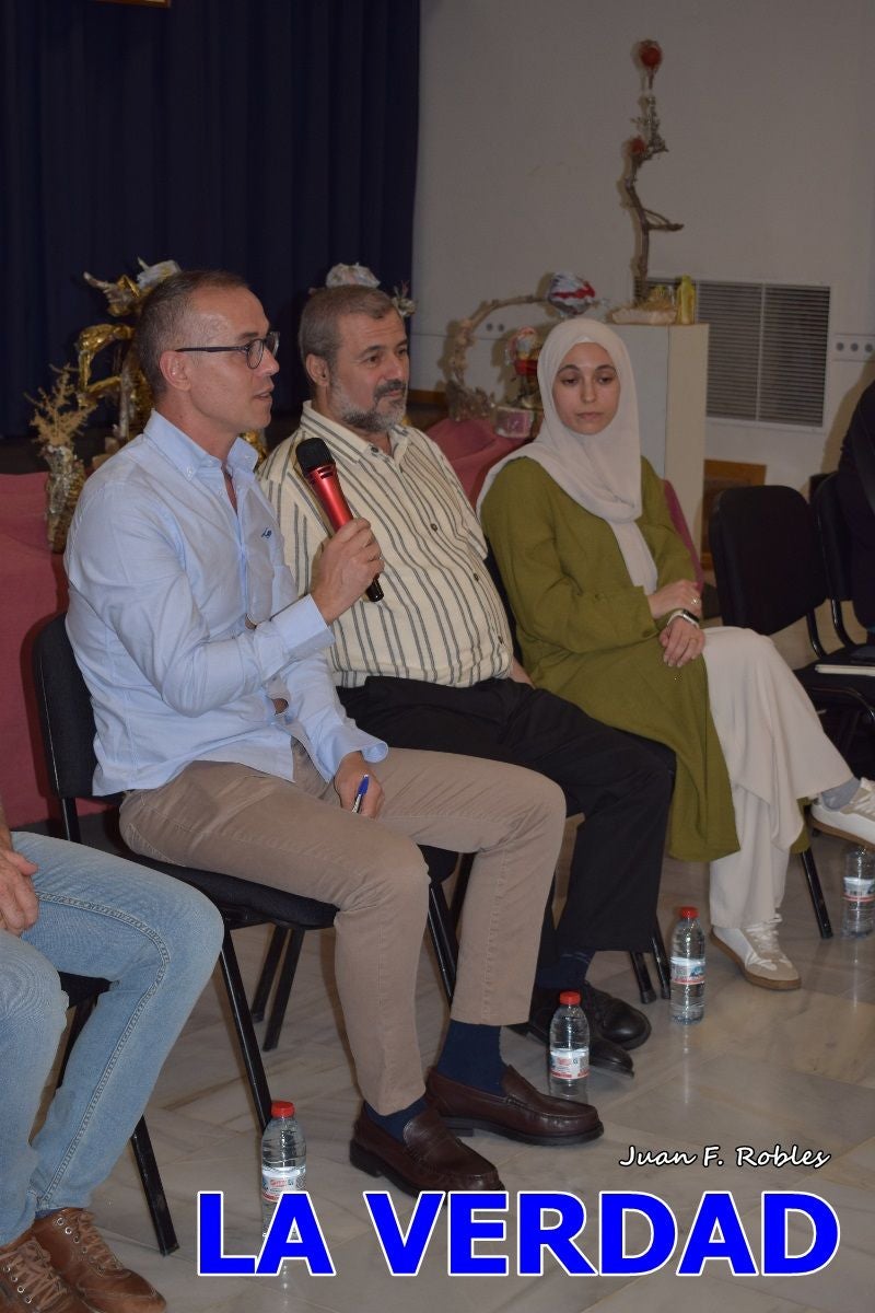 Imágenes de Charla &#039;La voz de Palestina. Diálogo con Eman y Abdallah Mhanna&#039; en Caravaca