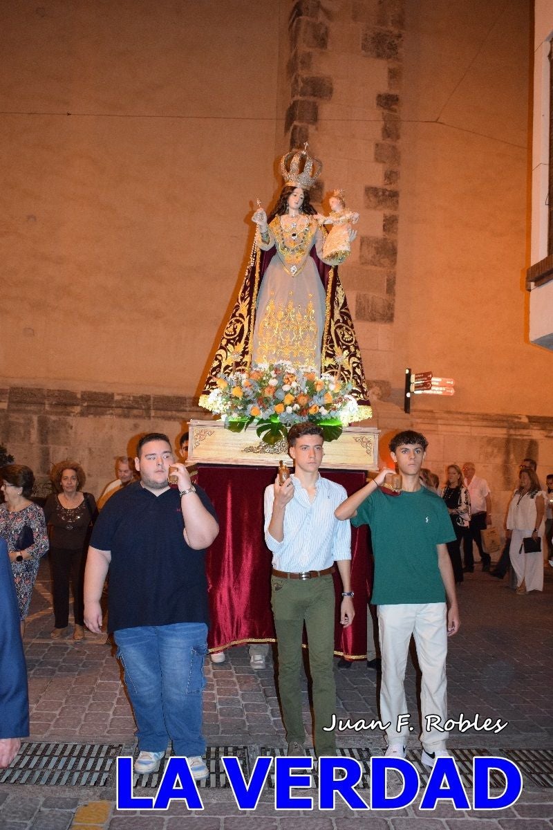 Imágenes de la Misa Solemne y Procesión de la Virgen del Rosario en Caravaca de la Cruz
