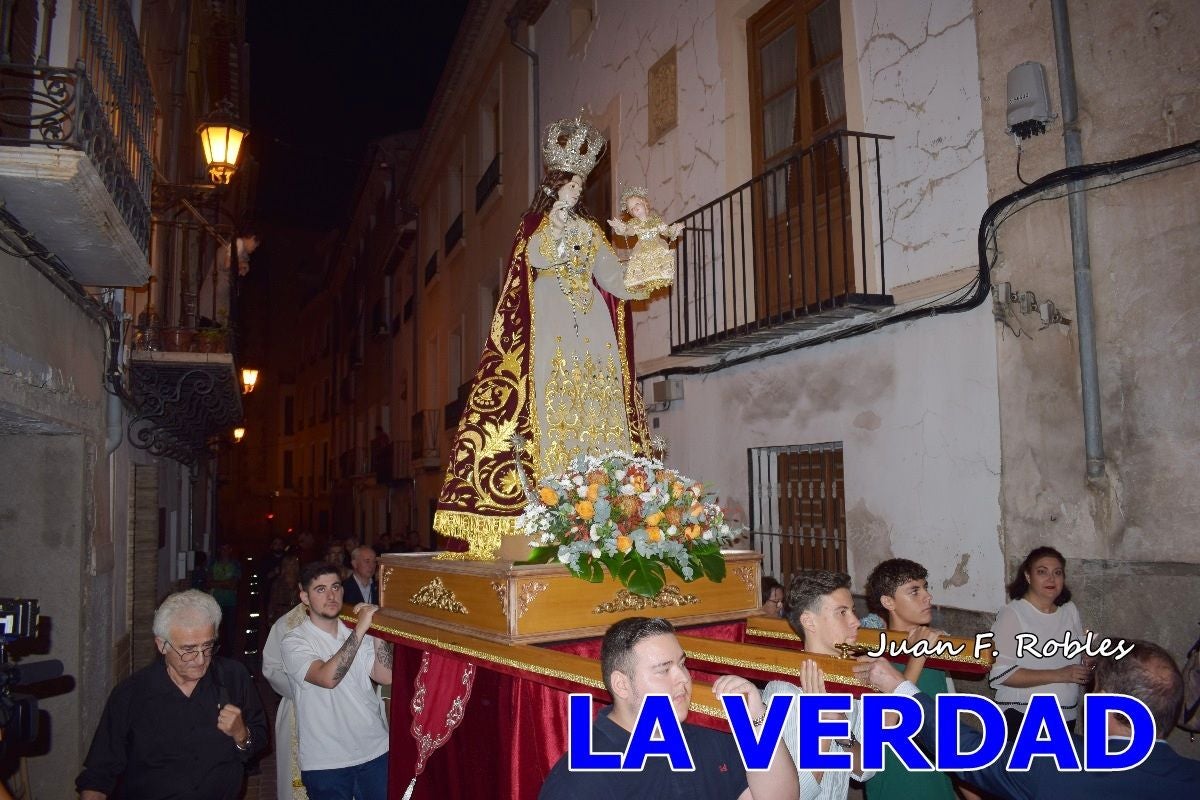 Imágenes de la Misa Solemne y Procesión de la Virgen del Rosario en Caravaca de la Cruz