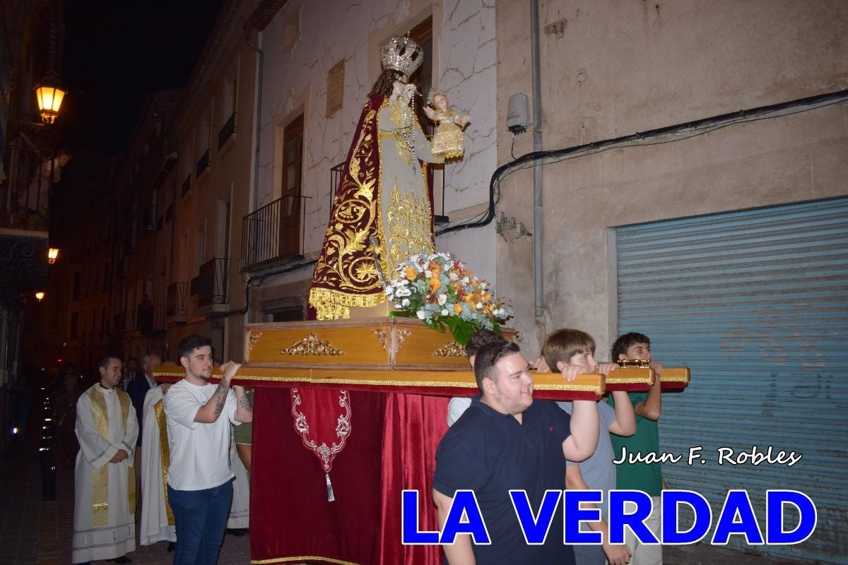 Imágenes de la Misa Solemne y Procesión de la Virgen del Rosario en Caravaca de la Cruz