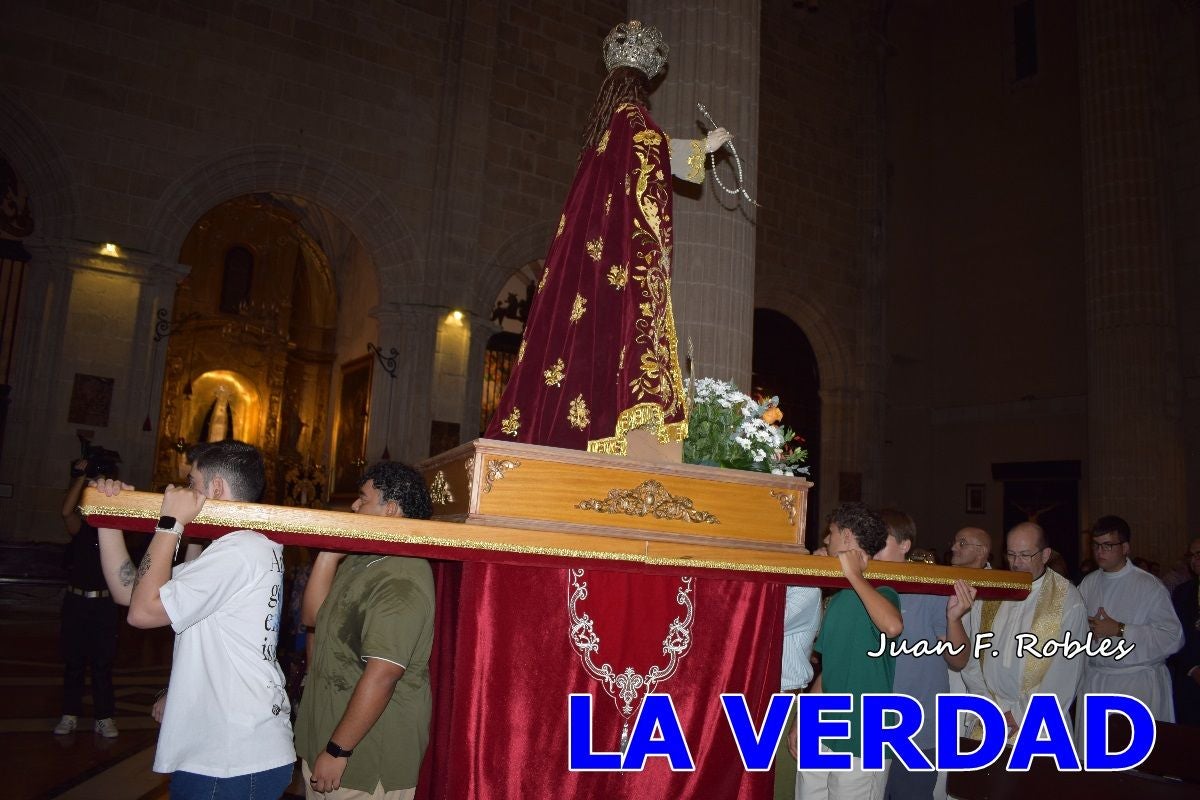 Imágenes de la Misa Solemne y Procesión de la Virgen del Rosario en Caravaca de la Cruz
