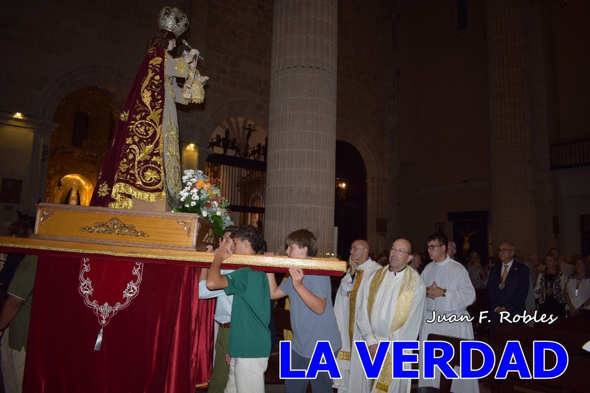 Imágenes de la Misa Solemne y Procesión de la Virgen del Rosario en Caravaca de la Cruz
