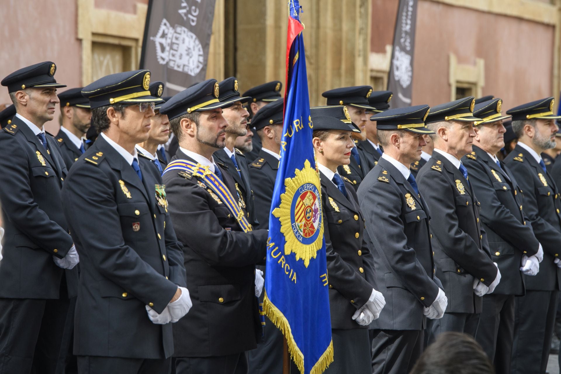 El acto por el Día de la Policía en Murcia, en imágenes