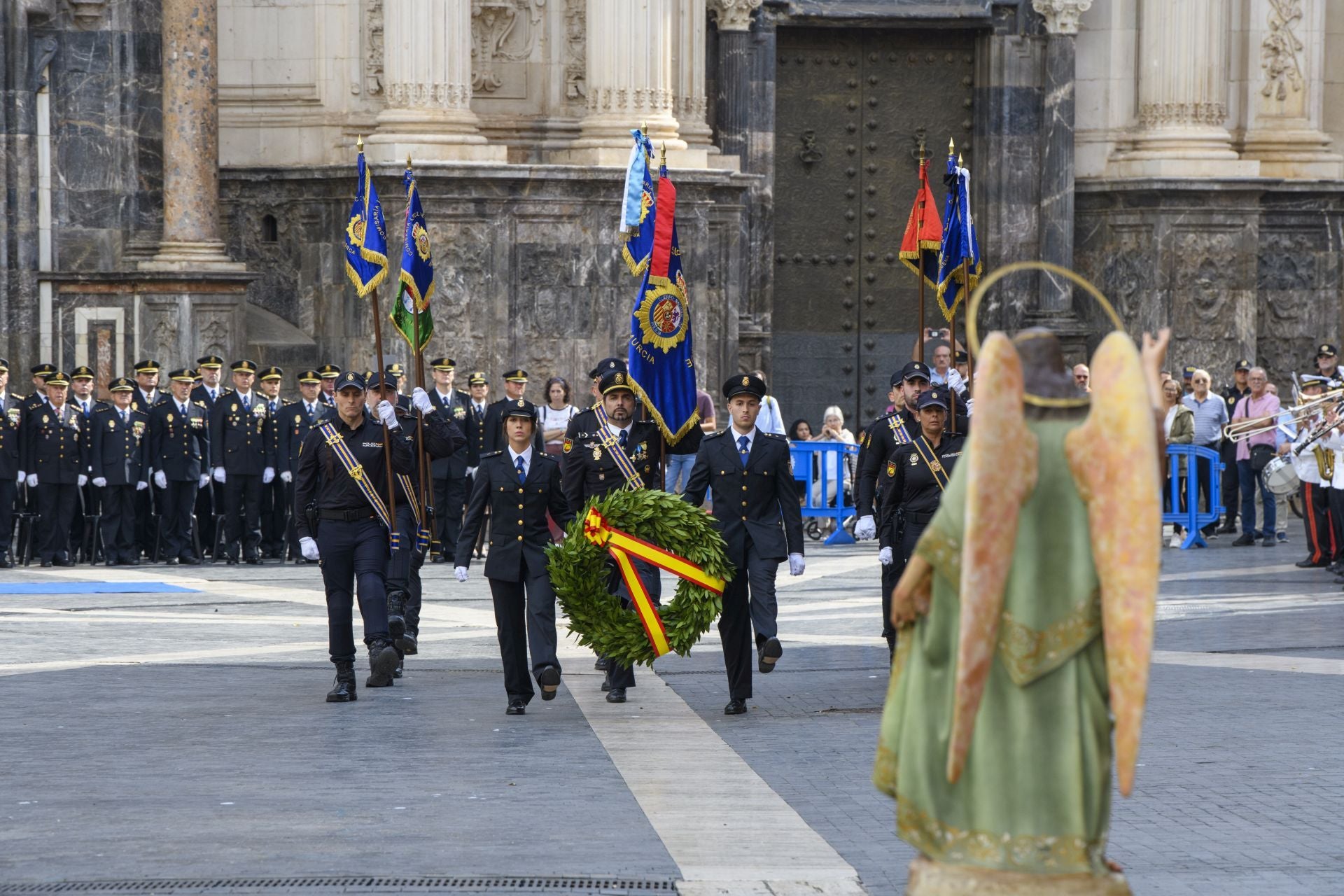 El acto por el Día de la Policía en Murcia, en imágenes