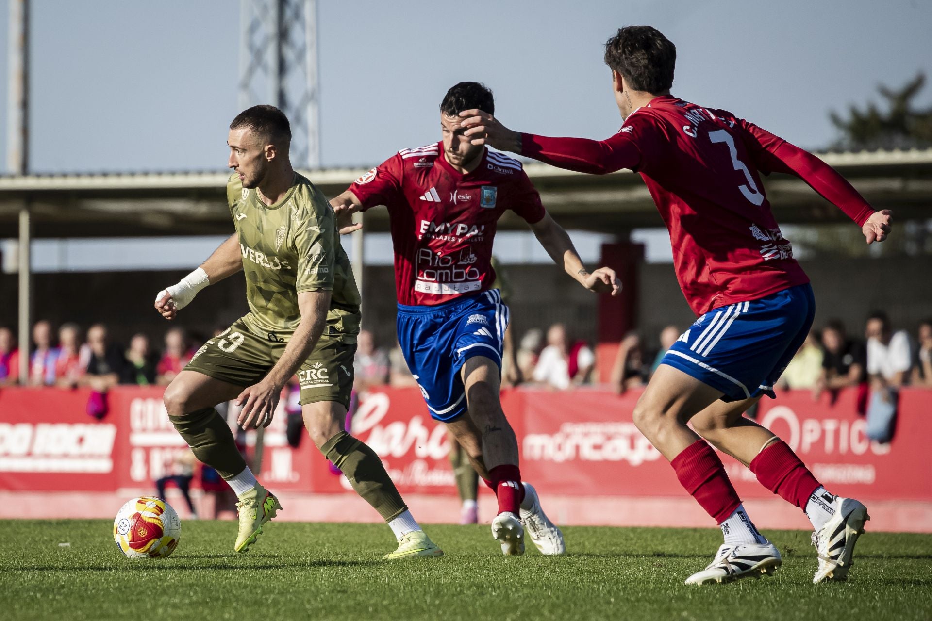 El Real Murcia entra en estado crítico en Tarazona, en imágenes